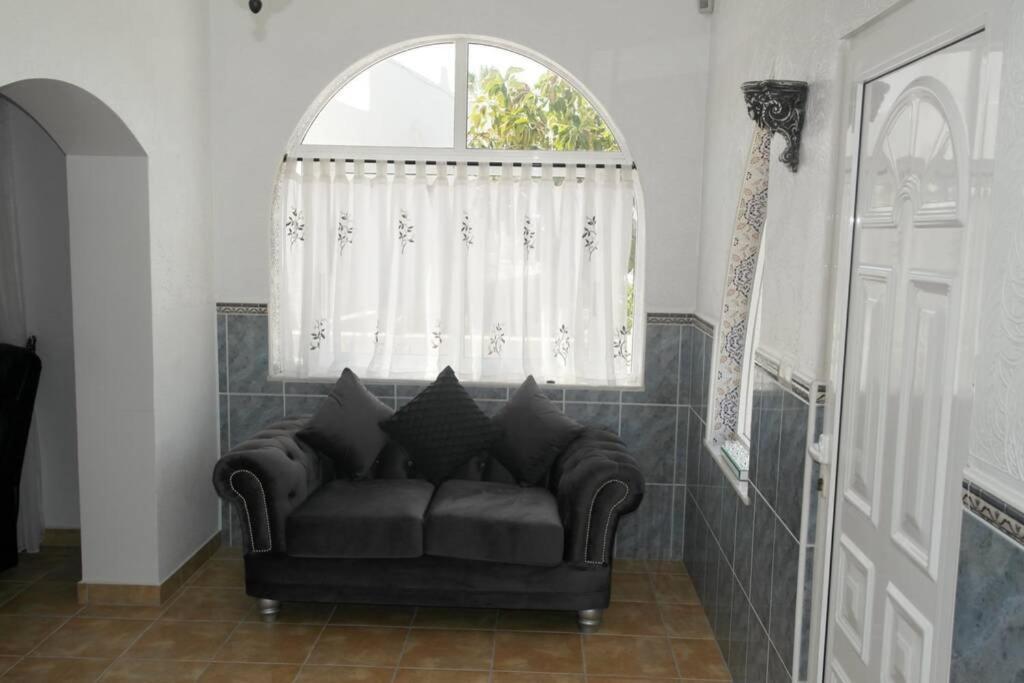 Casa Antony Apartment Сан Мигел де Салинас Екстериор снимка