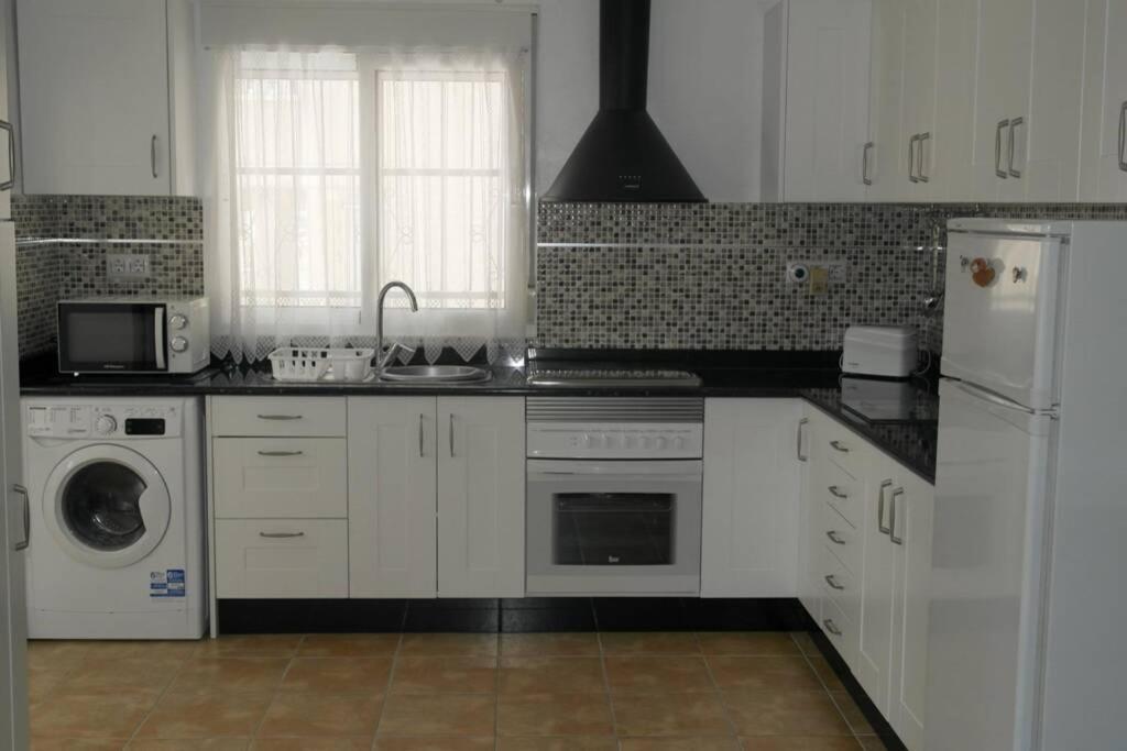Casa Antony Apartment Сан Мигел де Салинас Екстериор снимка