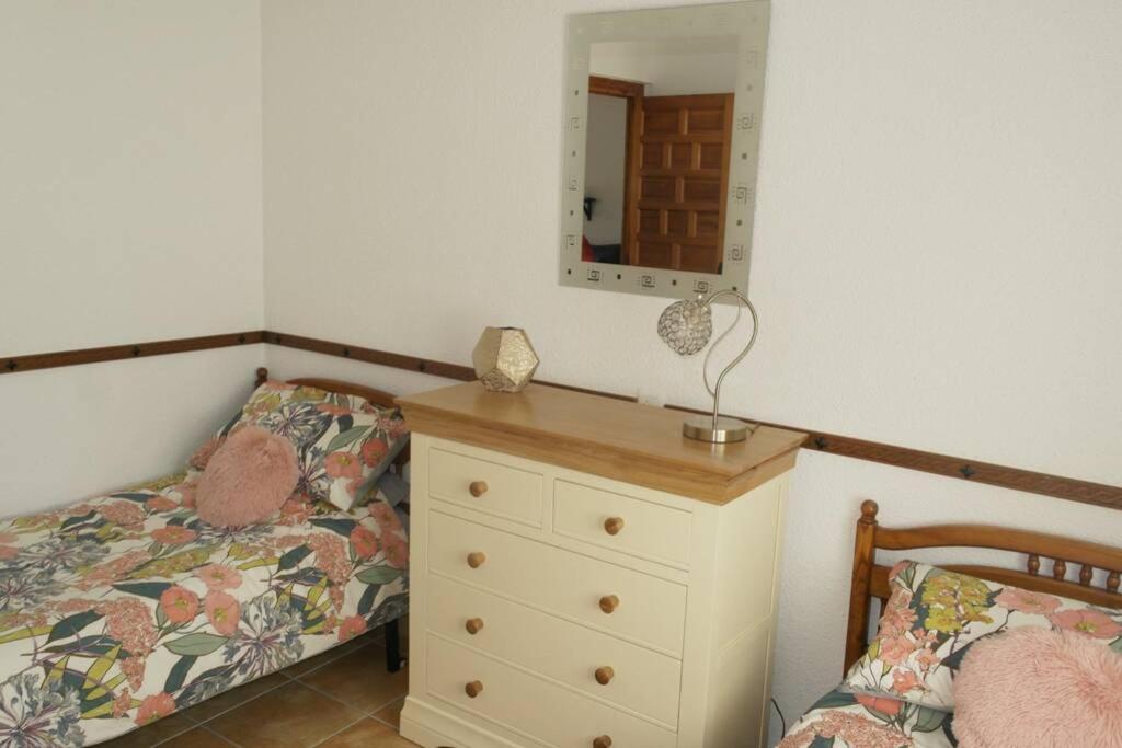 Casa Antony Apartment Сан Мигел де Салинас Екстериор снимка
